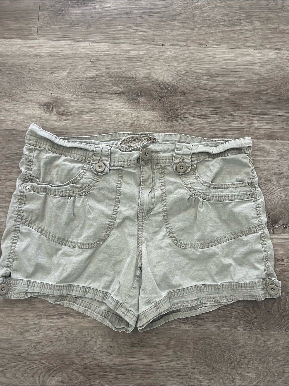 lei Light Sage Green Women's Casual Button-Front Jean Shorts